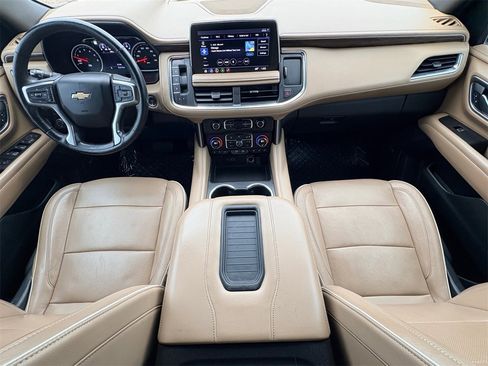 Used 2021 Chevrolet Tahoe Premier w/ Premium Package image 22