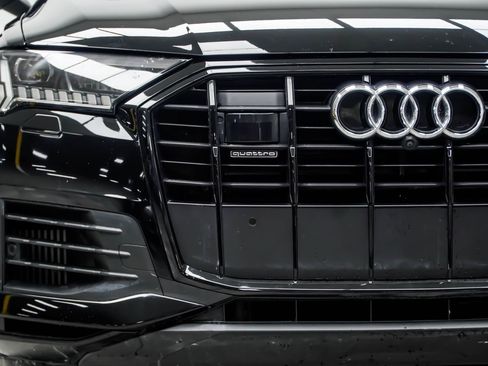 Used 2024 Audi Q7 3.0T Prestige AWD/4WD image 11