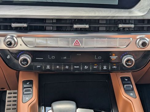 Certified 2024 Kia Telluride SX Prestige X-Line AWD/4WD image 22