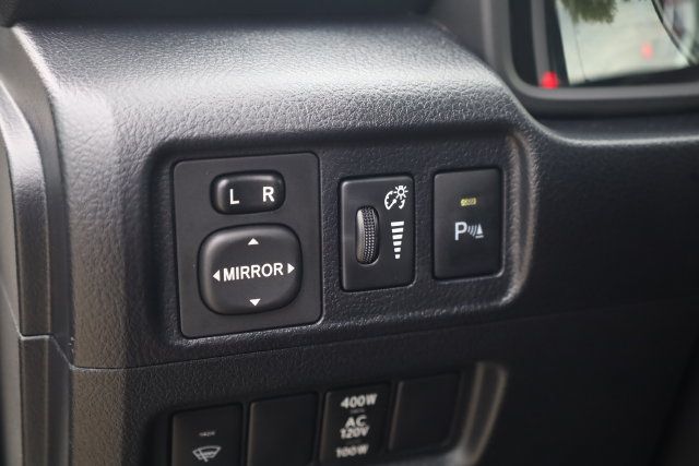 Used 2018 Toyota 4Runner Limited w/ Convenience Package AWD/4WD image 11
