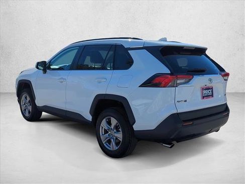 Certified 2022 Toyota RAV4 XLE image 7