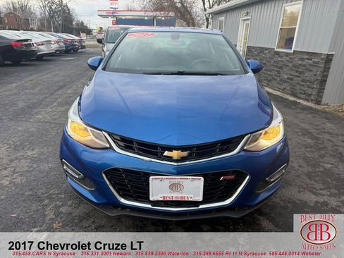 Used 2017 Chevrolet Cruze LT w/ Convenience Package image 8