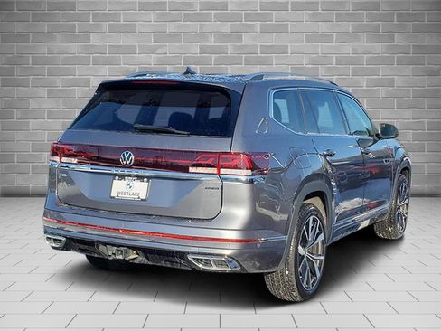 Used 2025 Volkswagen Atlas SEL Premium R-Line image 5