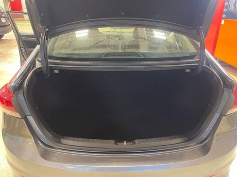 Used 2018 Hyundai Elantra SEL FWD image 15