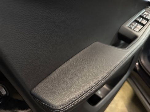 Used 2024 Porsche Macan S image 15