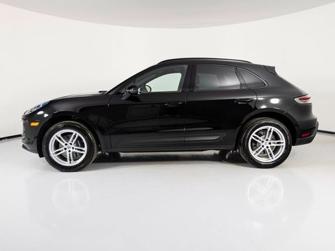 New 2026 Porsche Macan image 2
