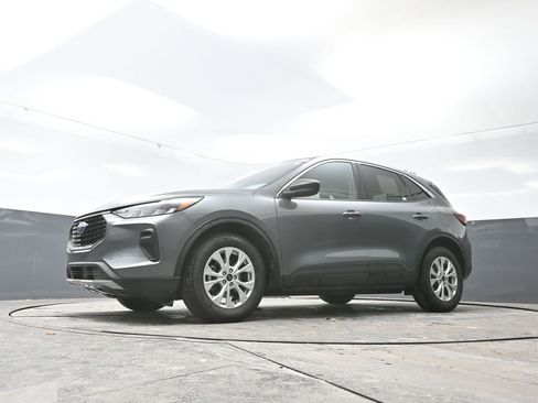 Used 2024 Ford Escape Active image 52