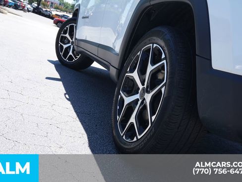 Used 2025 Jeep Compass Limited AWD/4WD image 14