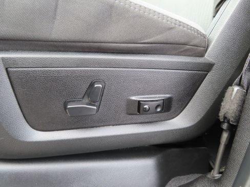 Used 2024 RAM 2500 Big Horn image 29