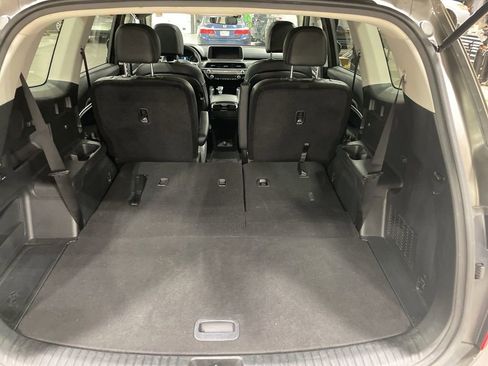 Certified 2022 Kia Telluride S image 17