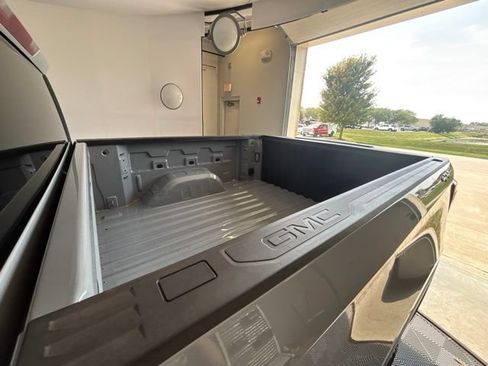 Used 2024 GMC Sierra 1500 Elevation AWD/4WD image 25