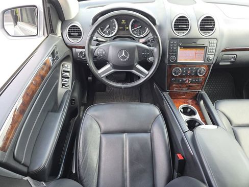 Used 2010 Mercedes-Benz GL 450 4MATIC image 2