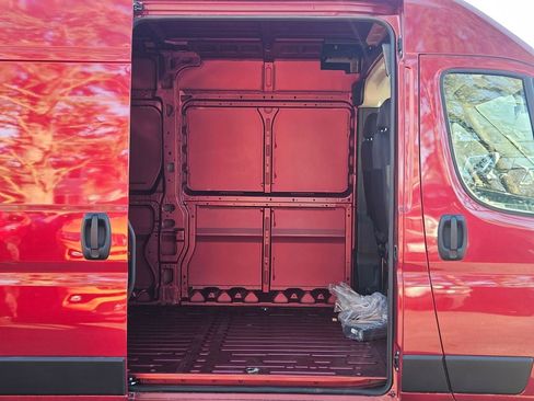 New 2026 RAM ProMaster 2500 FWD image 16
