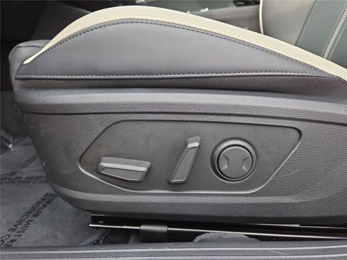 Used 2025 Kia K5 GT-Line w/ GT-Line Premium Package image 14