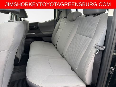 Used 2019 Toyota Tacoma SR5 AWD/4WD image 24
