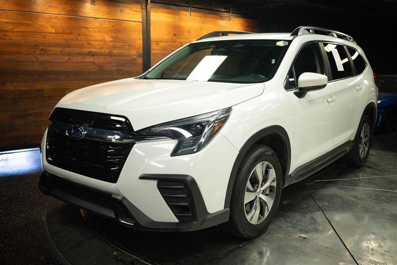 Used 2025 Subaru Ascent Premium AWD/4WD image 2