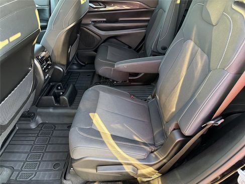 Used 2023 Jeep Grand Cherokee L Laredo w/ Luxury Tech Group I image 20