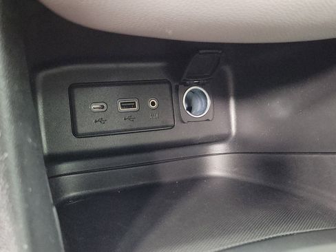 Used 2023 Chevrolet Equinox LS w/ LS Convenience Package image 30