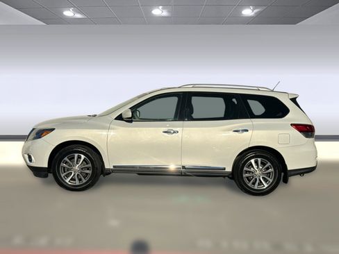 Used 2014 Nissan Pathfinder SL w/ Cargo Package image 2