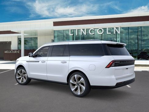 New 2026 Lincoln Navigator L Black Label AWD/4WD image 4