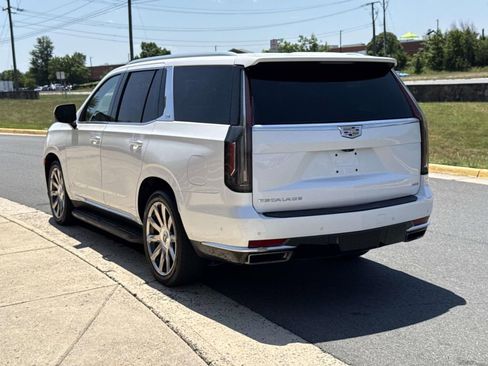 Used 2023 Cadillac Escalade Premium Luxury Platinum AWD/4WD image 23