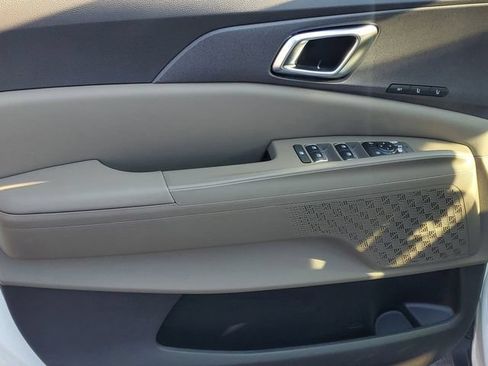 New 2026 Kia Carnival EX FWD image 5