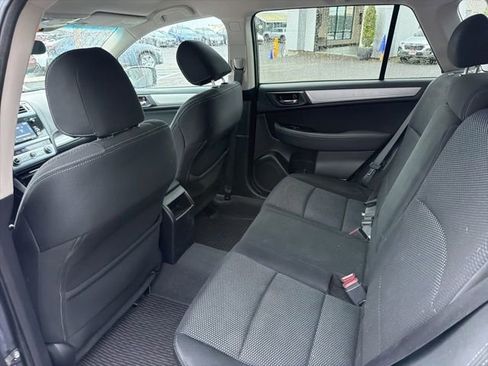 Used 2016 Subaru Outback 2.5i Premium AWD/4WD image 5