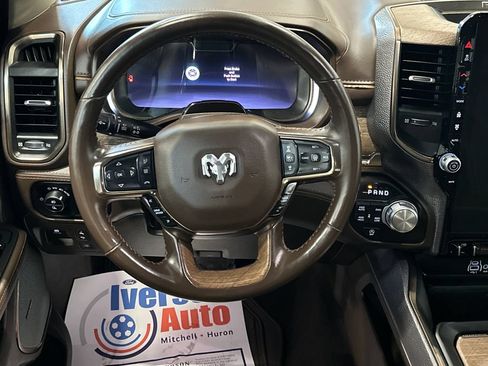 Used 2025 RAM 1500 Limited AWD/4WD image 29