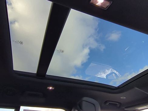 New 2026 Land Rover Defender 130 X-Dynamic SE image 23