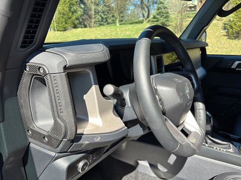 New 2026 Ford Bronco Outer Banks w/ Sasquatch Package AWD/4WD image 12