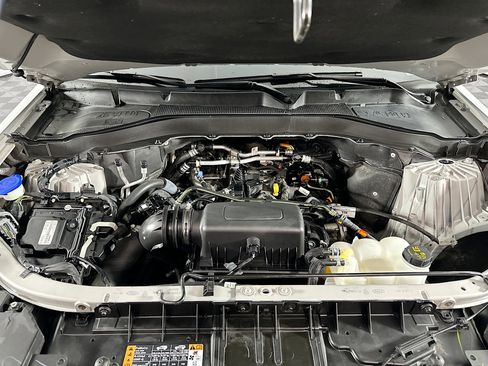 Used 2024 Ford Explorer XLT w/ Equipment Group 202A image 34
