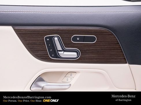 New 2026 Mercedes-Benz GLA 250 4MATIC image 16
