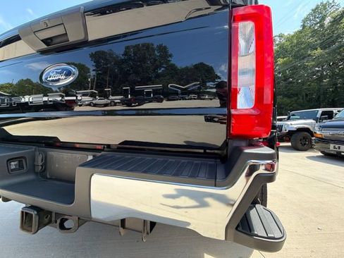 Used 2023 Ford F450 XLT w/ FX4 Off-Road Package AWD/4WD image 23
