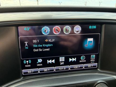 Used 2019 Chevrolet Silverado 2500 LT w/ Texas Edition image 27