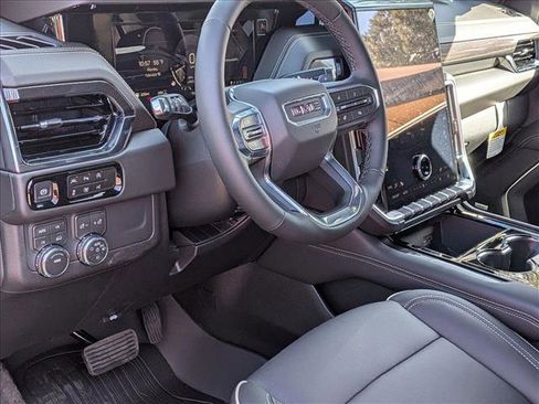 New 2026 GMC Yukon Elevation w/ LPO, Floor Liner Package image 3