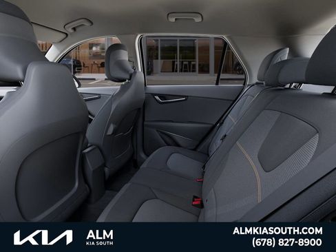 New 2025 Kia Niro LX image 18