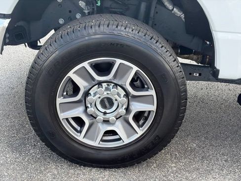 Used 2025 Ford F250 XLT AWD/4WD image 12