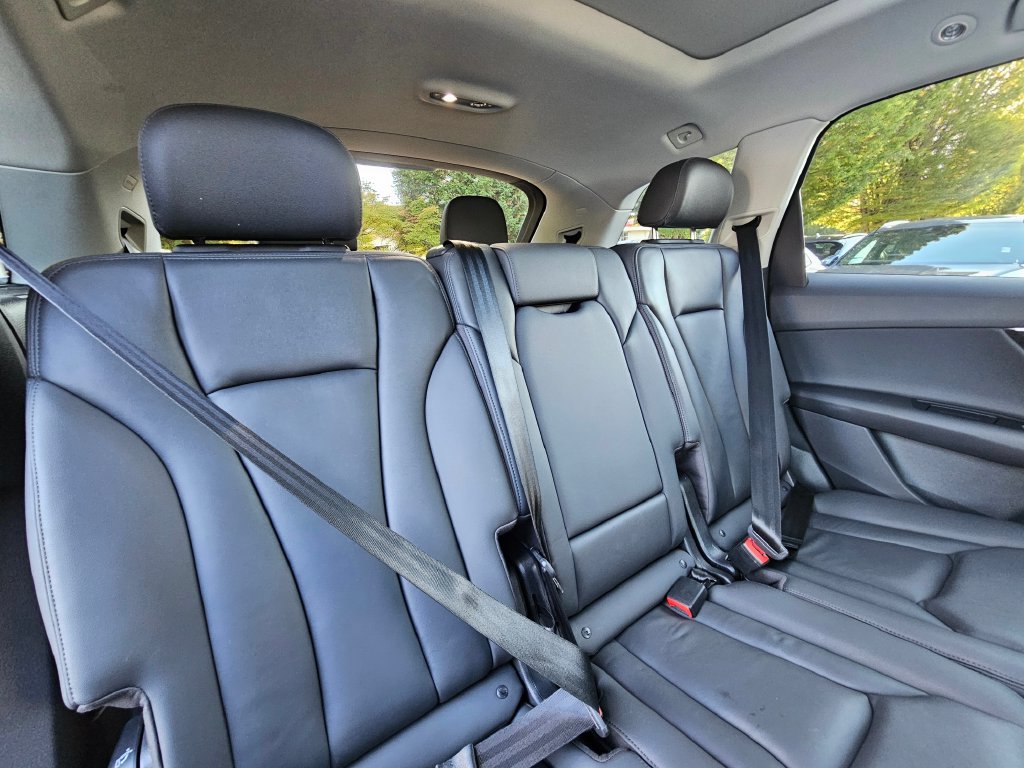 Used 2022 Audi Q7 2.0T Premium w/ Convenience Package AWD/4WD image 29