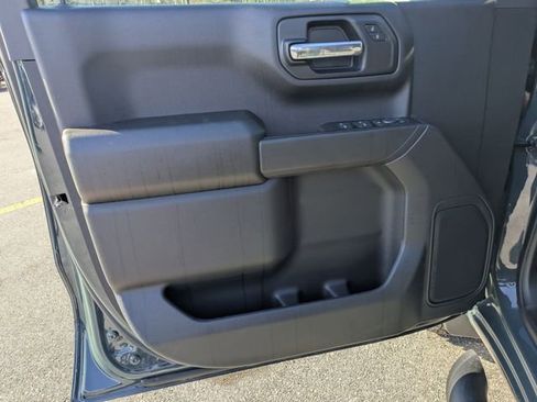 New 2026 Chevrolet Silverado 1500 Custom Trail Boss w/ Dark Appearance Package image 8