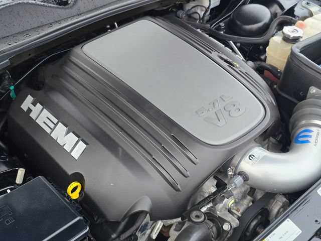 Used 2013 Dodge Challenger R/T RWD image 16