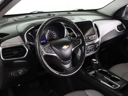 Used 2020 Chevrolet Equinox Premier FWD image 32
