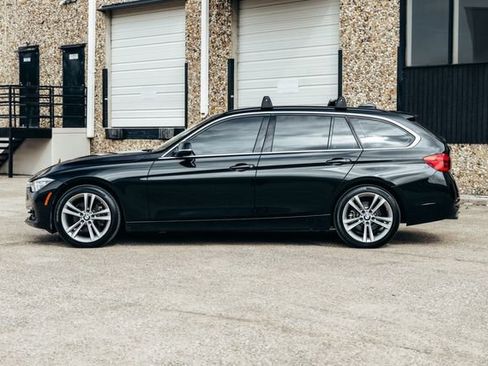 Used 2017 BMW 330i xDrive Wagon image 13