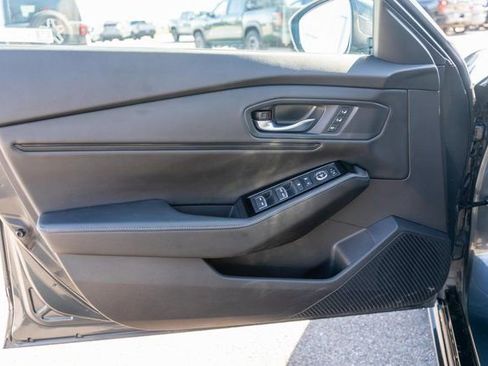 Used 2023 Honda Accord Touring image 17