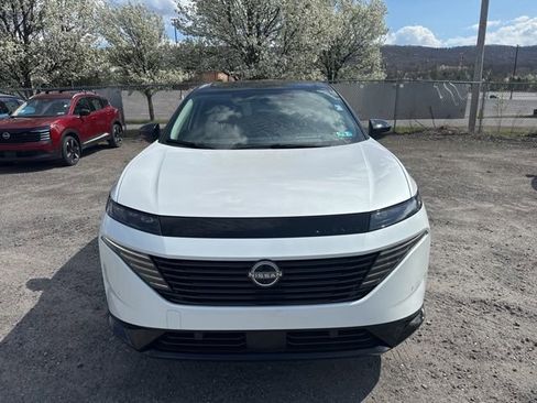 New 2026 Nissan Murano Platinum w/ Cargo Package AWD/4WD image 2