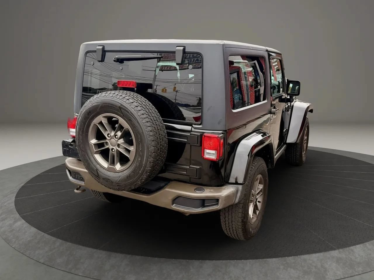 Used 2016 Jeep Wrangler Sahara AWD/4WD image 6