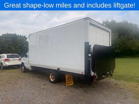Used 2012 Ford E-350 and Econoline 350 Super Duty w/ Payload Pkg RWD image 3