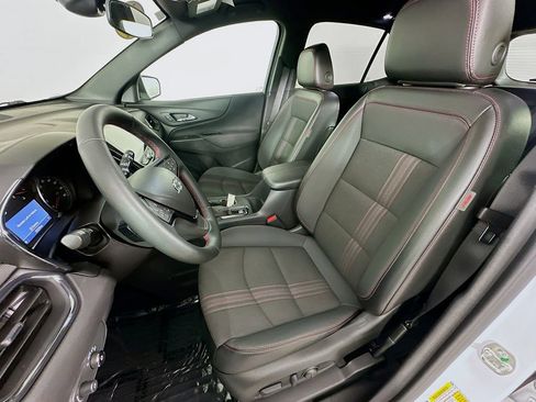 Used 2024 Chevrolet Equinox RS image 28