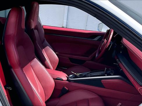 Used 2022 Porsche 911 Carrera S image 7