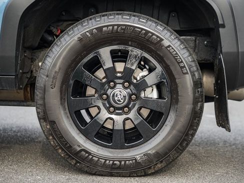 Used 2024 Toyota Land Cruiser image 21