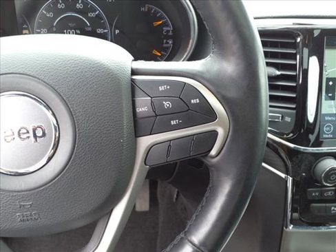 Used 2022 Jeep Grand Cherokee Limited image 27